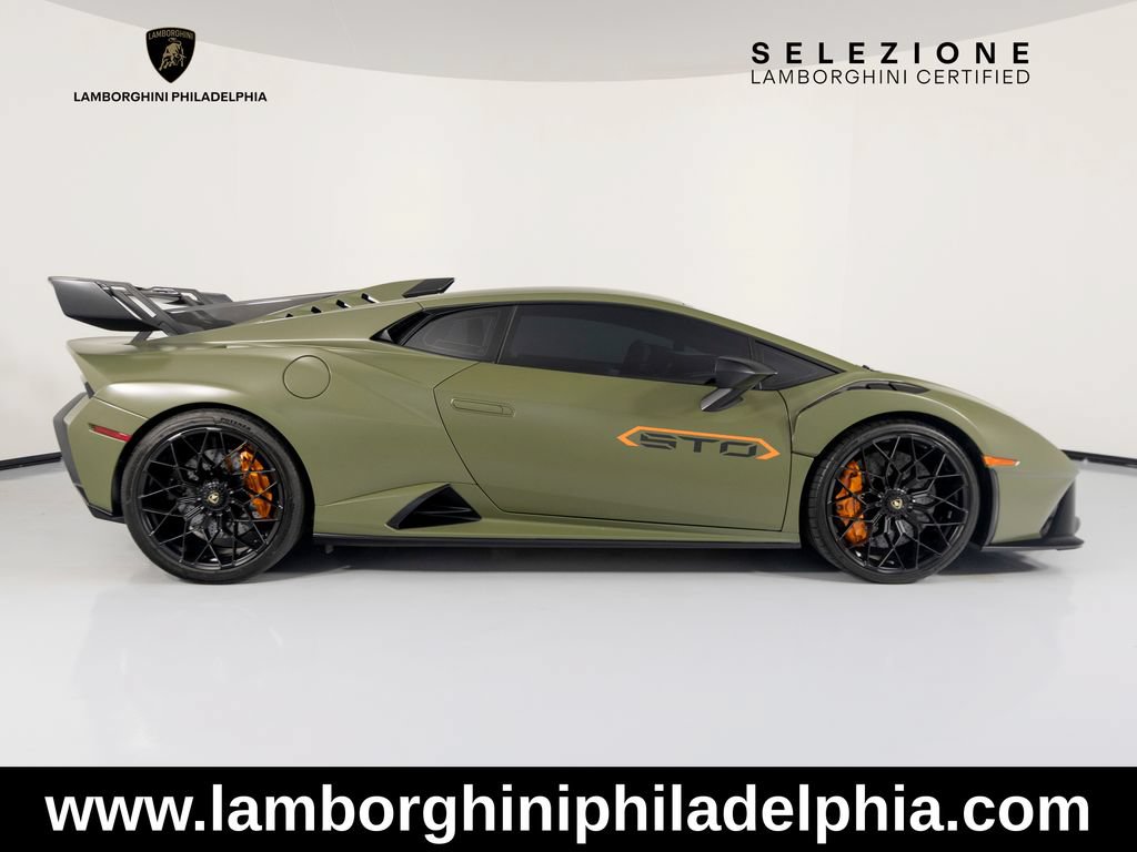 Used 2023 Lamborghini Huracan STO RWD image 6