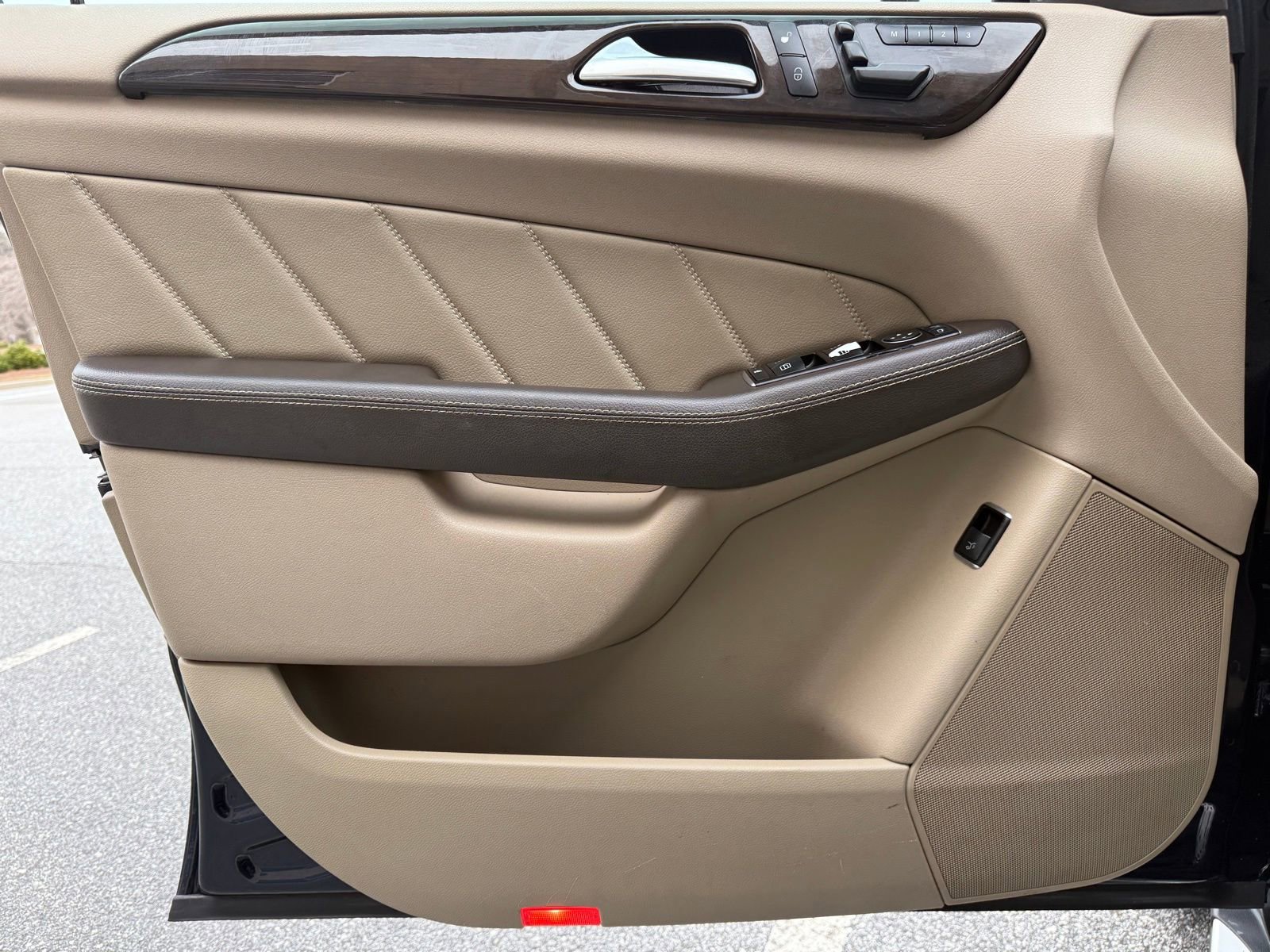 Used 2016 Mercedes-Benz GL 450 4MATIC image 44