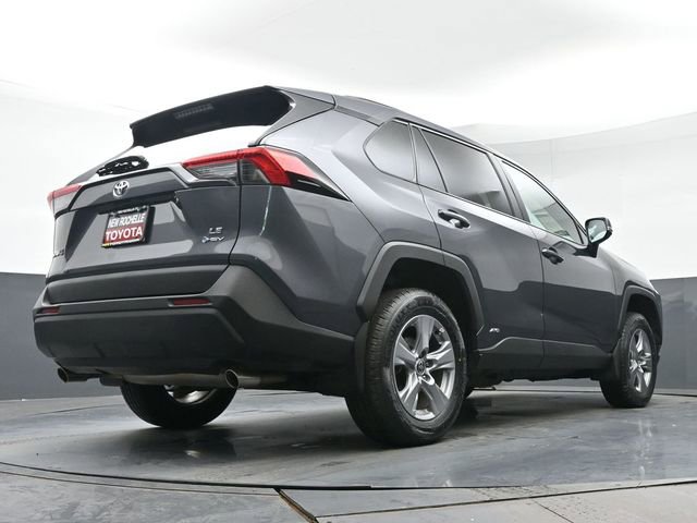 Certified 2025 Toyota RAV4 LE AWD/4WD image 29