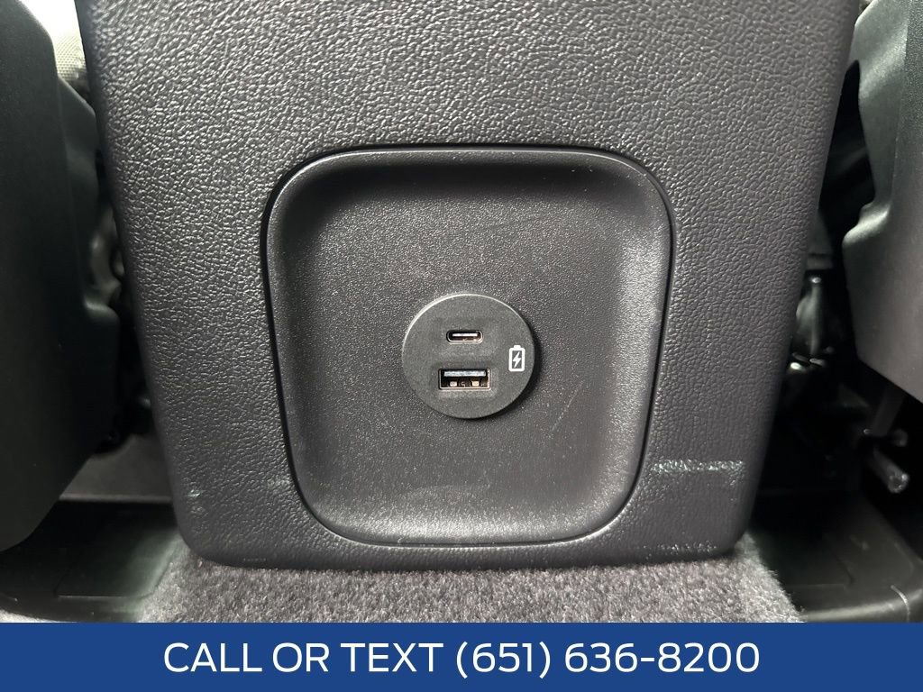 Used 2022 Ford Escape SE w/ Cold Weather Package image 28