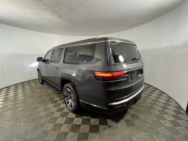 Used 2024 Jeep Wagoneer L Series II w/ Flexible Seating Group image 7