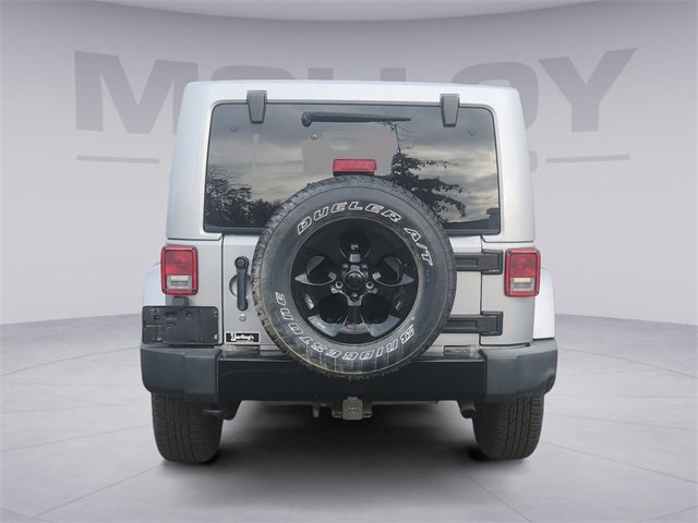 Used 2015 Jeep Wrangler Unlimited Sahara image 4