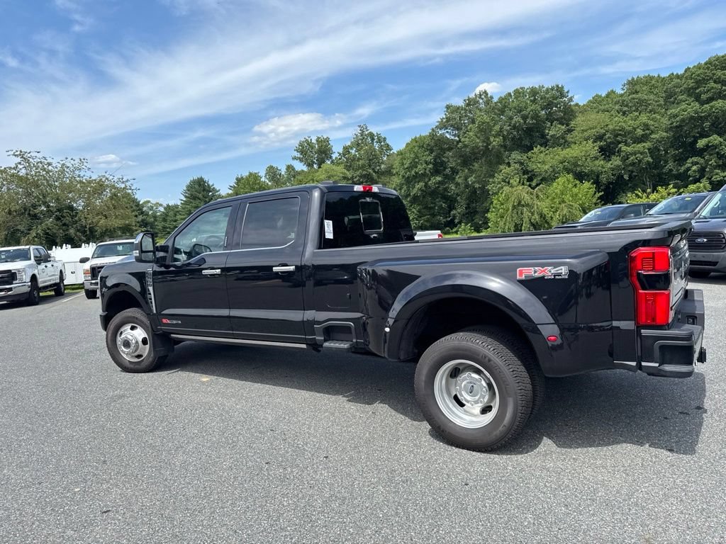 Used 2024 Ford F350 Limited w/ FX4 Off-Road Package AWD/4WD image 4