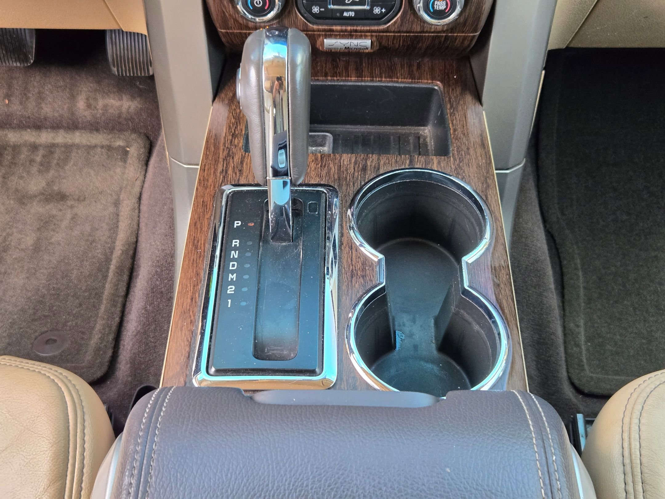 Used 2014 Ford F150 Lariat w/ Equipment Group 501A Mid RWD image 18