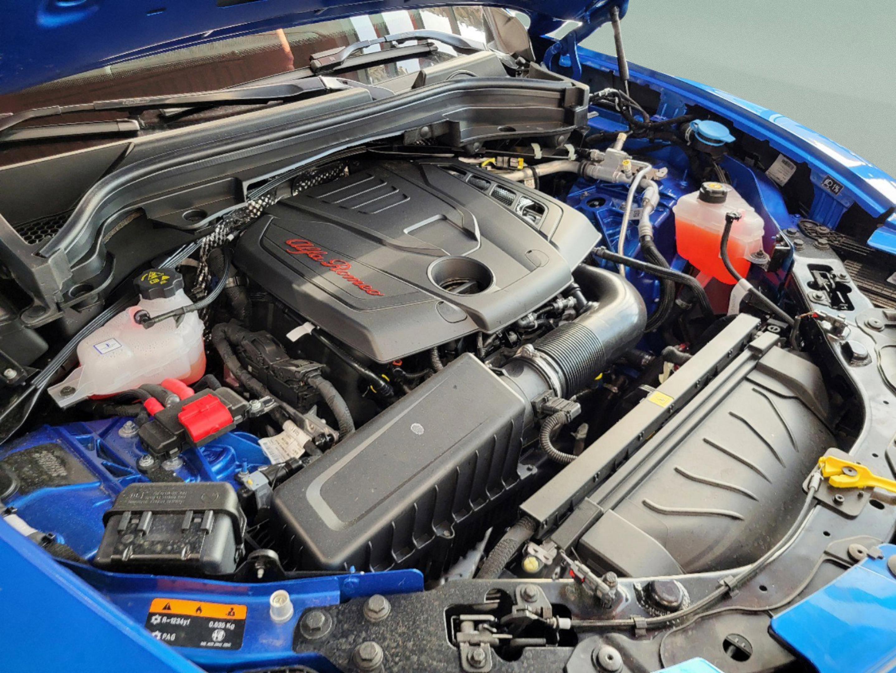 New 2025 Alfa Romeo Stelvio Sprint image 51