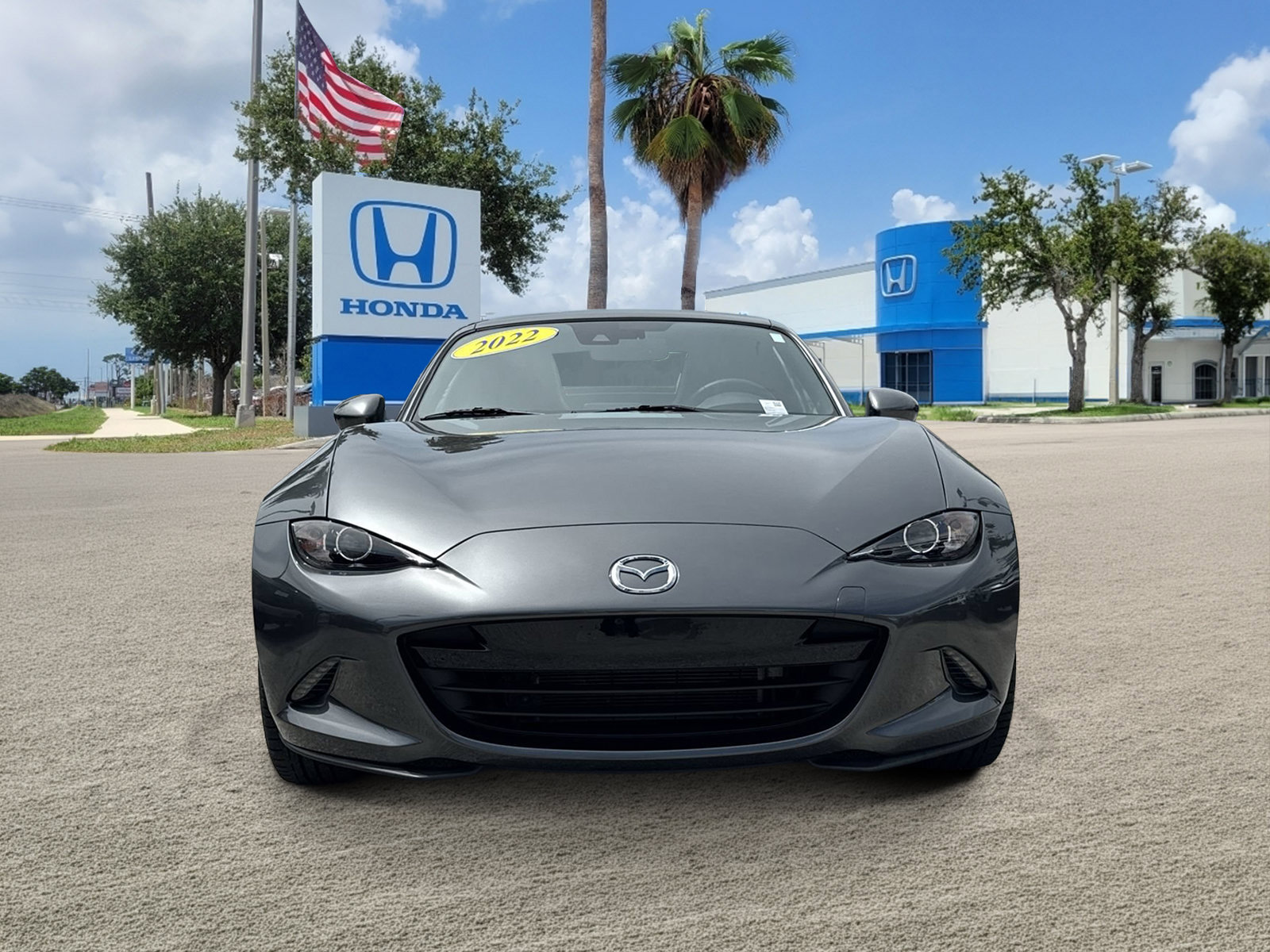 Used 2022 MAZDA MX-5 Miata RF Grand Touring RWD image 2