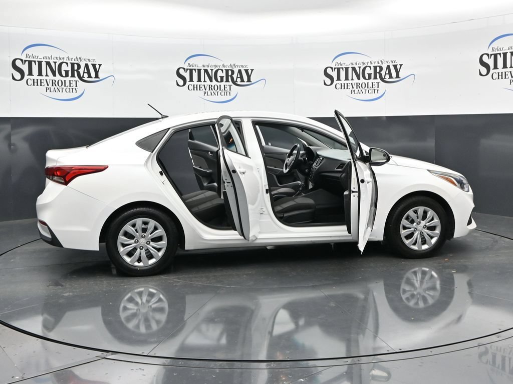 Used 2020 Hyundai Accent SE FWD image 36