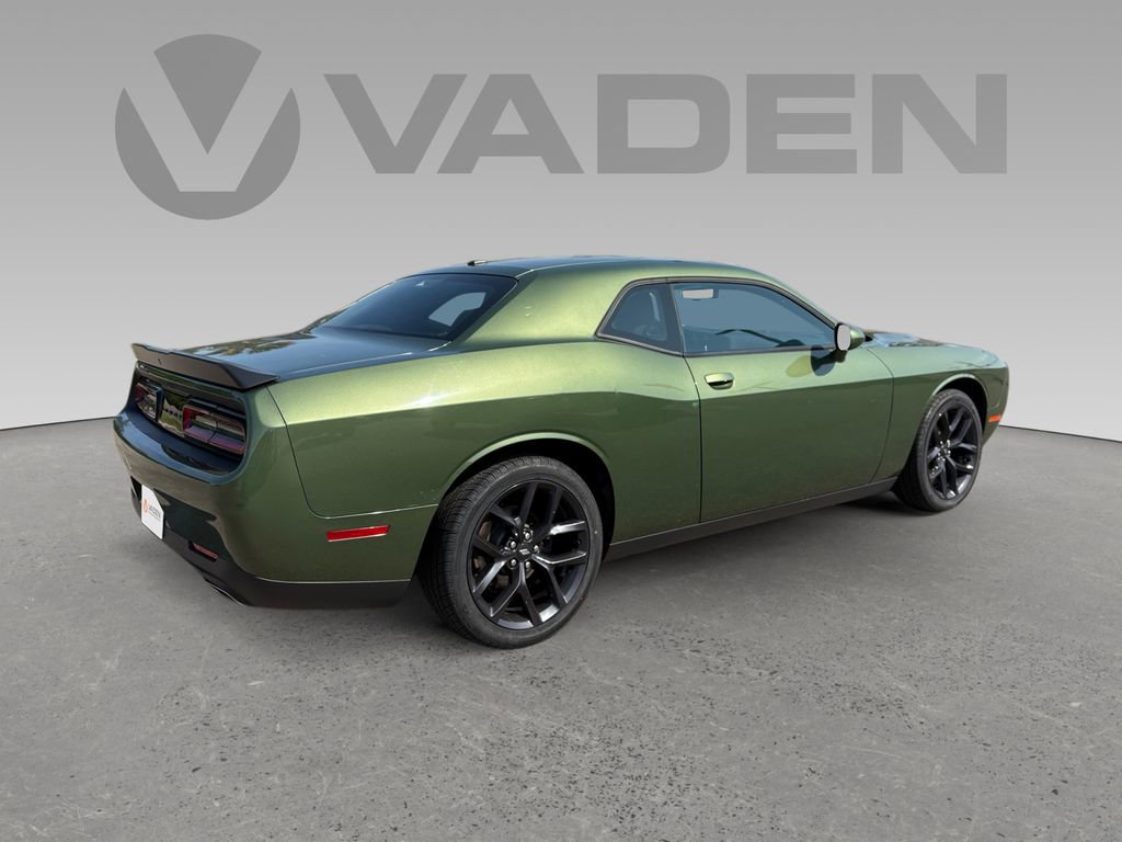 Used 2020 Dodge Challenger SXT w/ Blacktop Package image 18