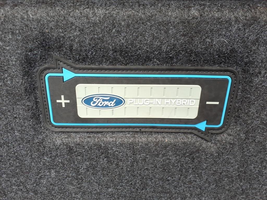 Used 2019 Ford Fusion Energi Titanium image 10