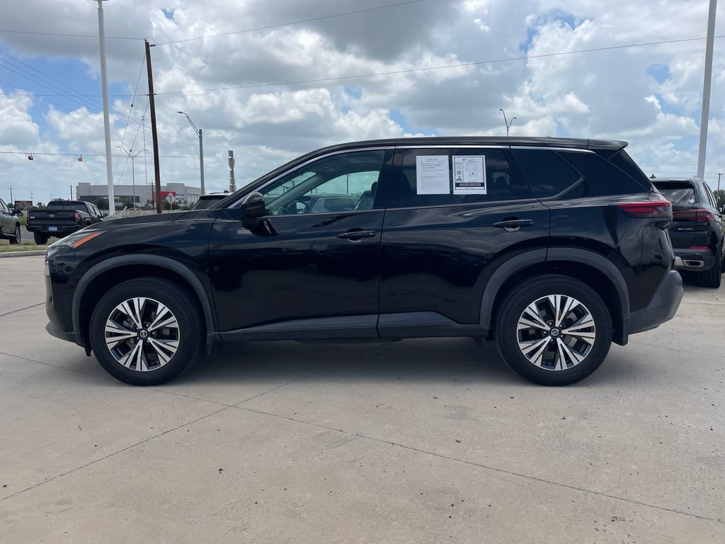 Certified 2021 Nissan Rogue SV FWD image 2