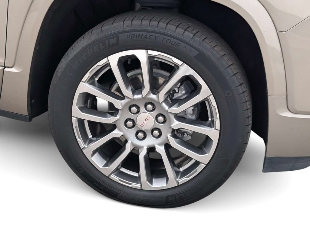 Used 2022 GMC Acadia Denali w/ Denali Technology Package FWD image 6