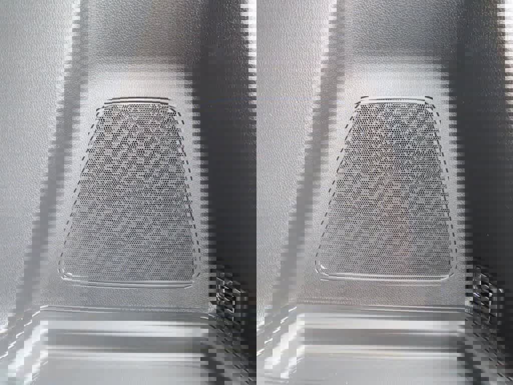 New 2025 Honda Pilot Touring image 12