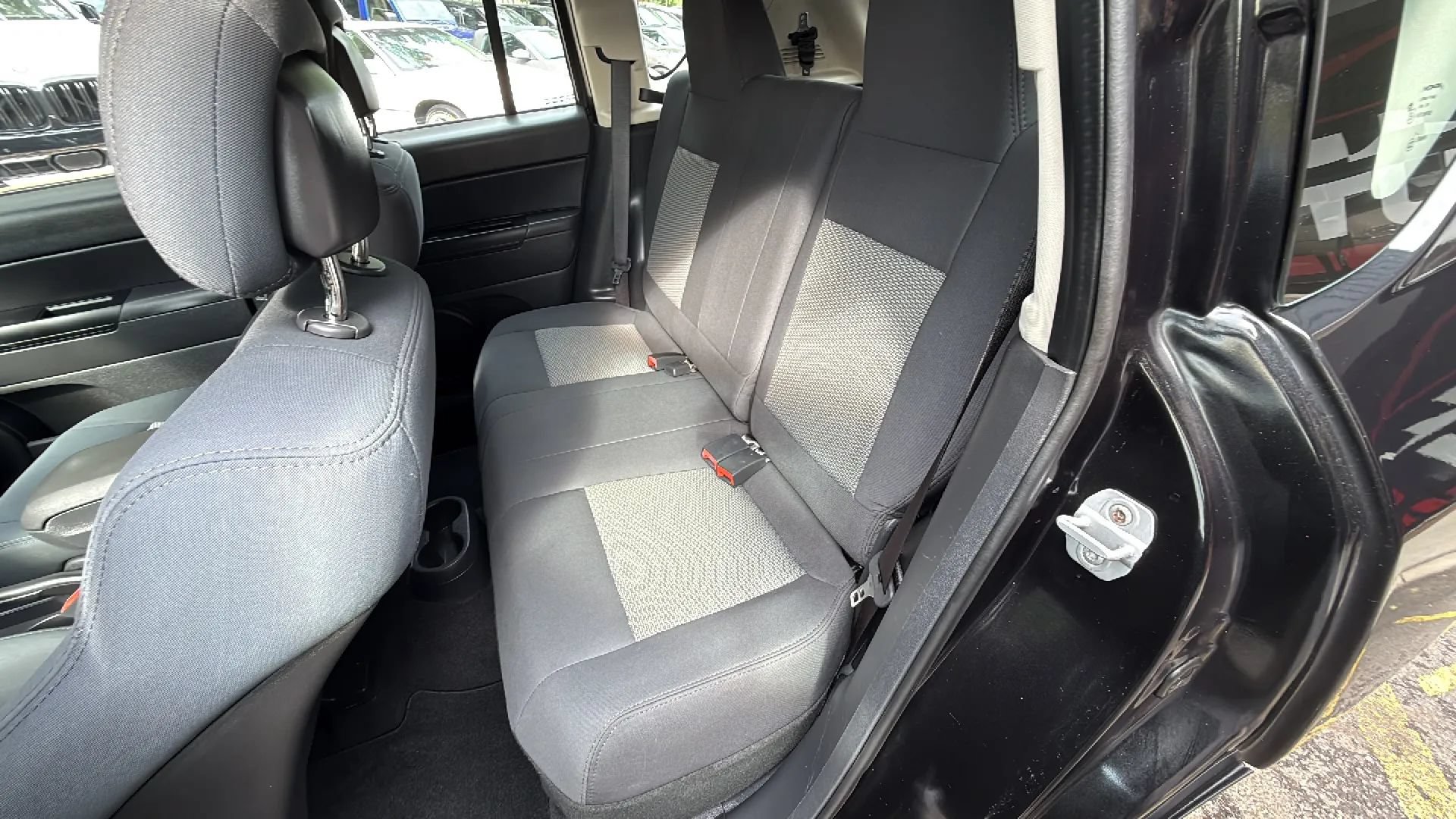 Used 2010 Jeep Compass Sport w/ PWR Equipment Group AWD/4WD image 17