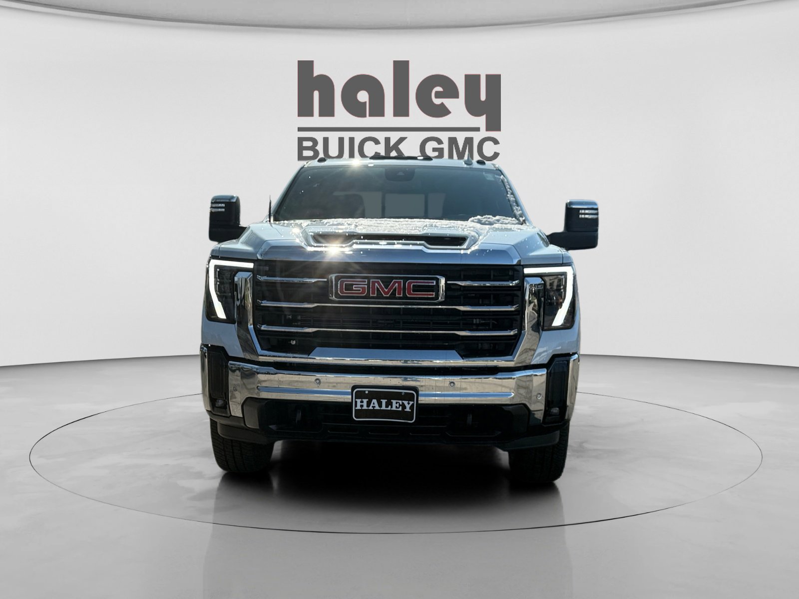 New 2026 GMC Sierra 2500 SLT w/ SLT Premium Package image 8