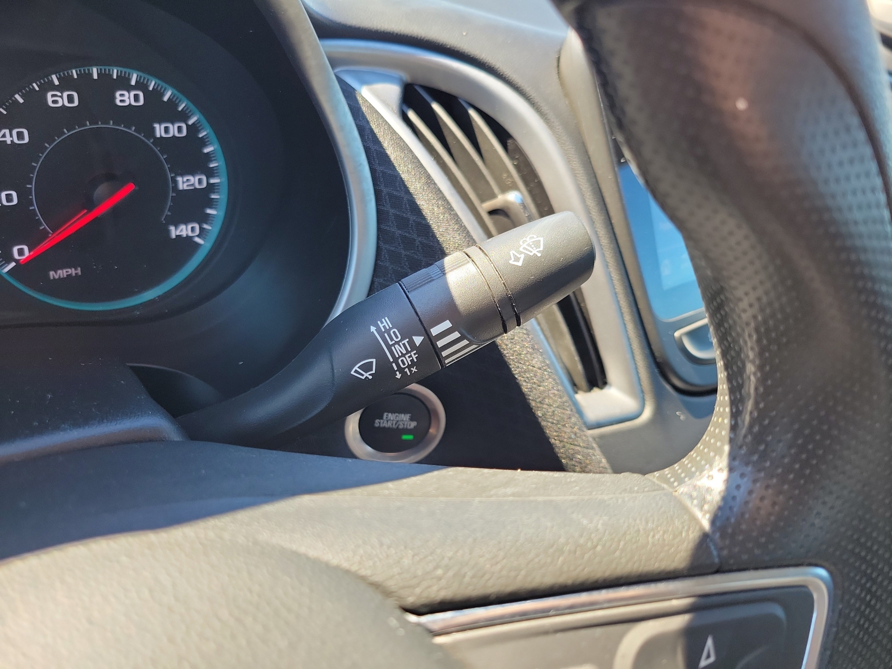Used 2025 Chevrolet Malibu LT FWD image 23