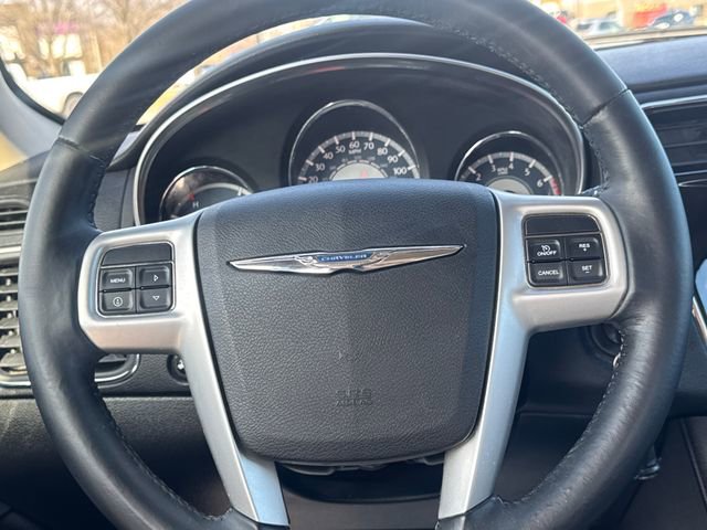 Used 2013 Chrysler 200 Limited image 18