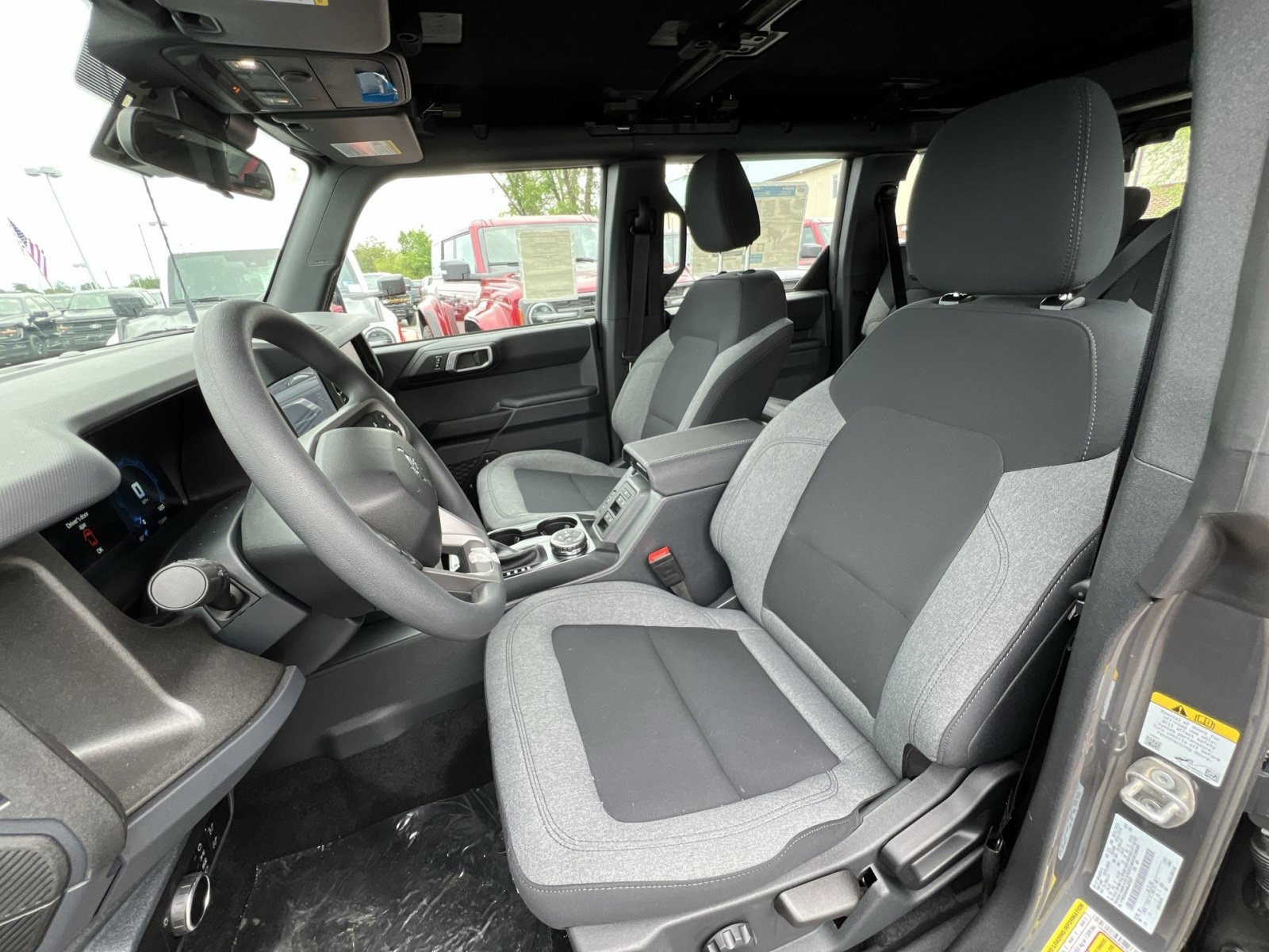 New 2025 Ford Bronco 4-Door AWD/4WD image 21
