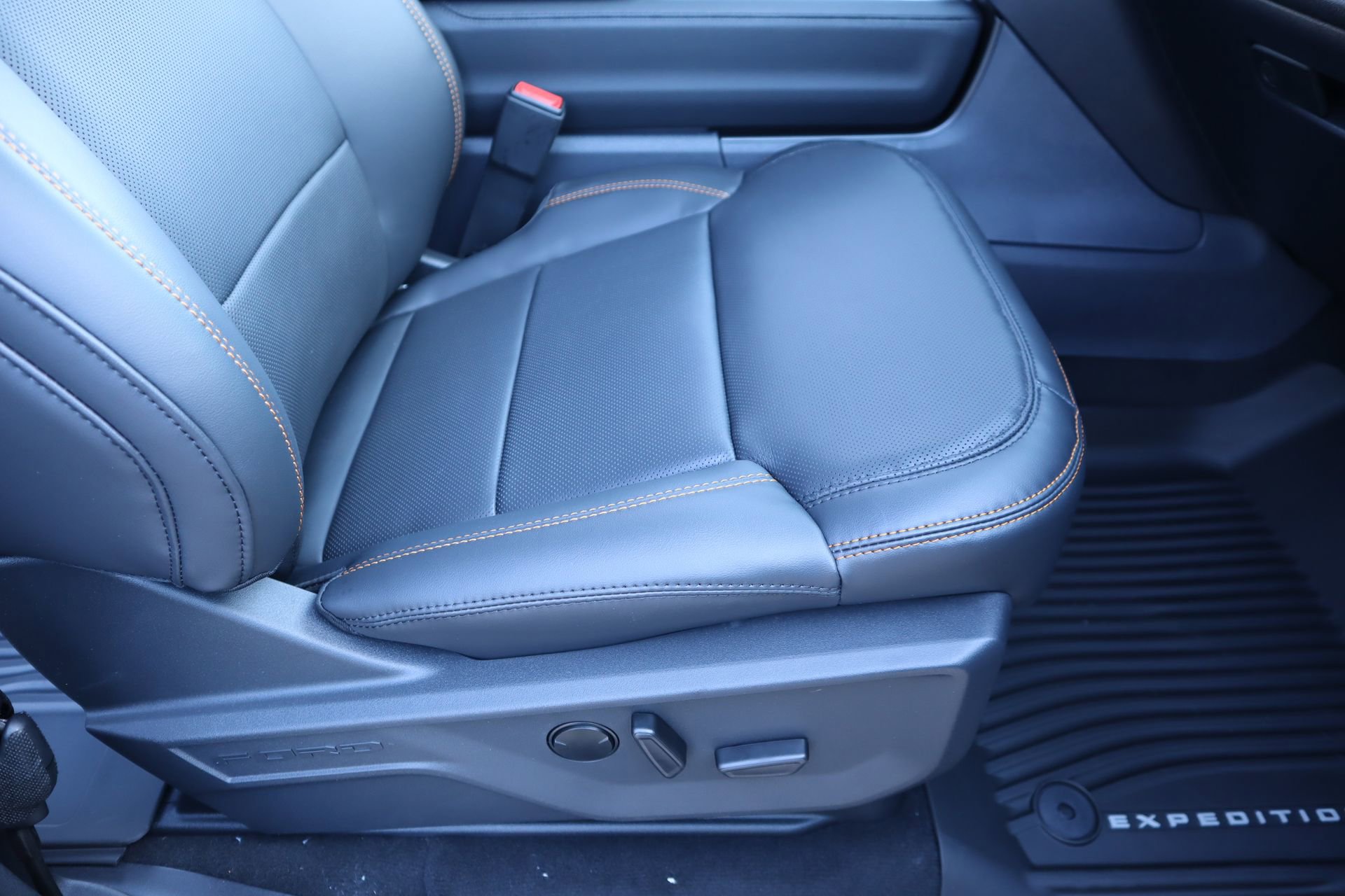 New 2026 Ford Expedition Tremor AWD/4WD image 17