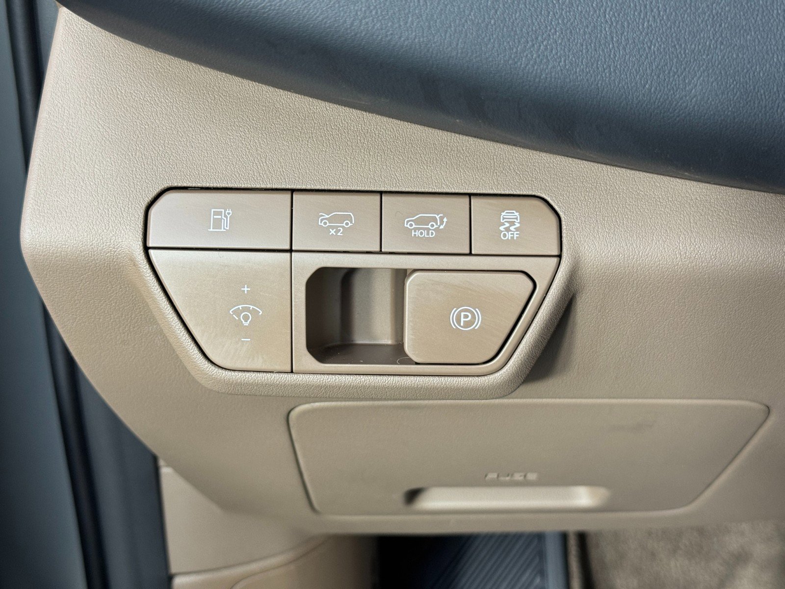 Used 2024 Kia EV9 Land image 19