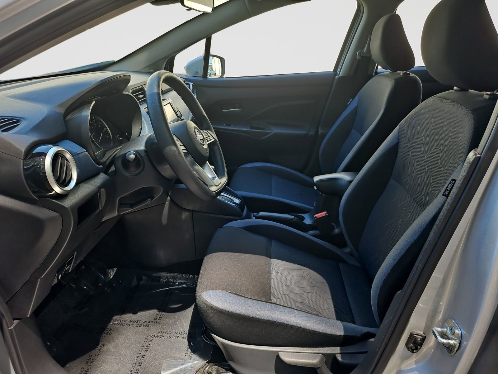Used 2025 Nissan Versa SV FWD image 16