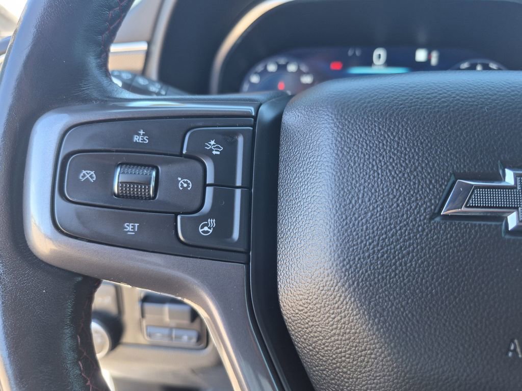 Used 2022 Chevrolet Suburban RST w/ Sport Performance Package image 20