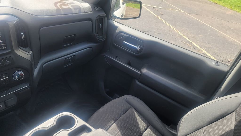 Used 2025 Chevrolet Silverado 1500 W/T w/ WT Value Package image 24