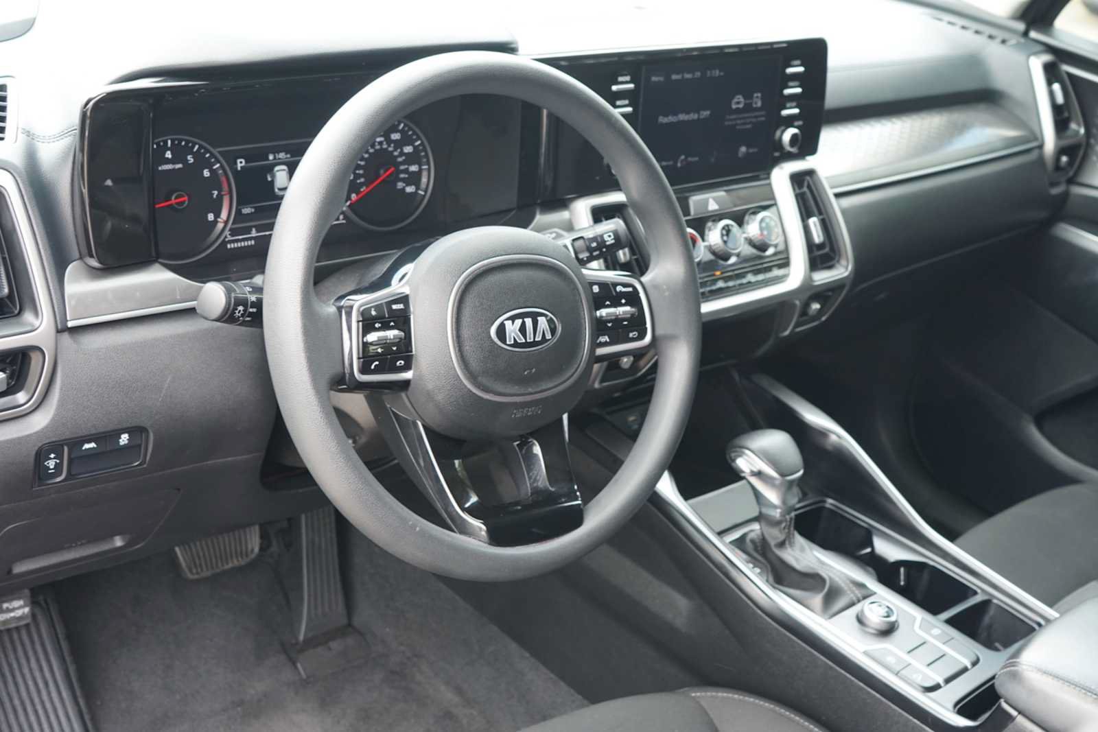 Certified 2021 Kia Sorento LX FWD image 8