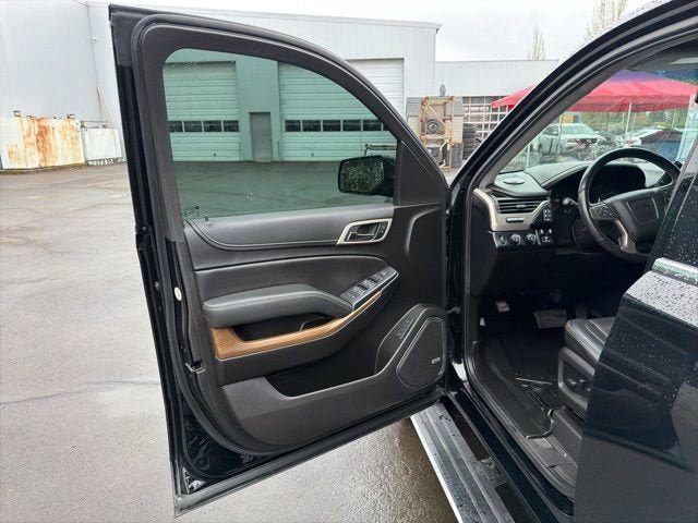 Used 2019 GMC Yukon Denali w/ Denali Ultimate Package AWD/4WD image 9
