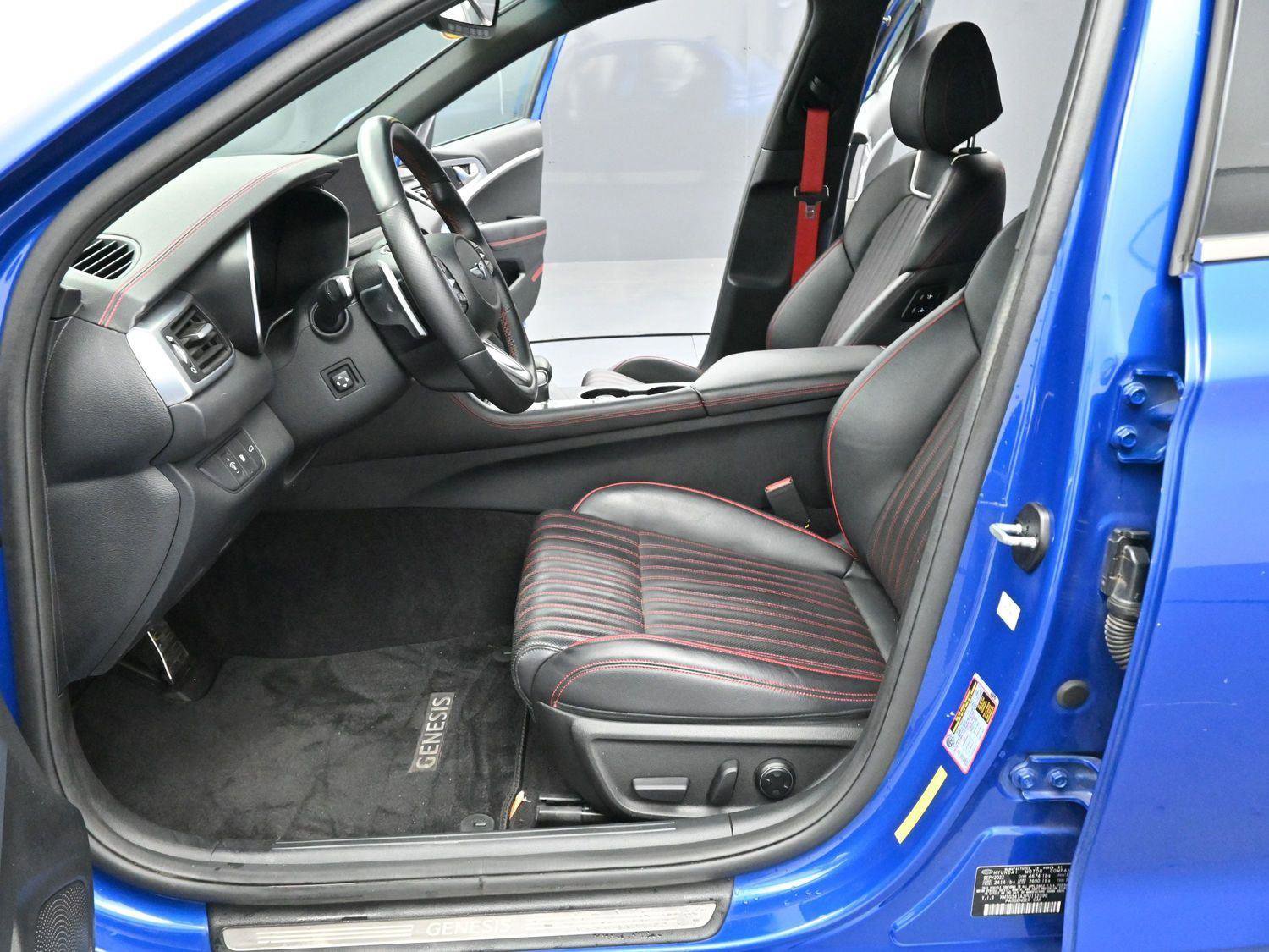 Used 2023 Genesis G70 2.0T w/ Sport Prestige Package image 13