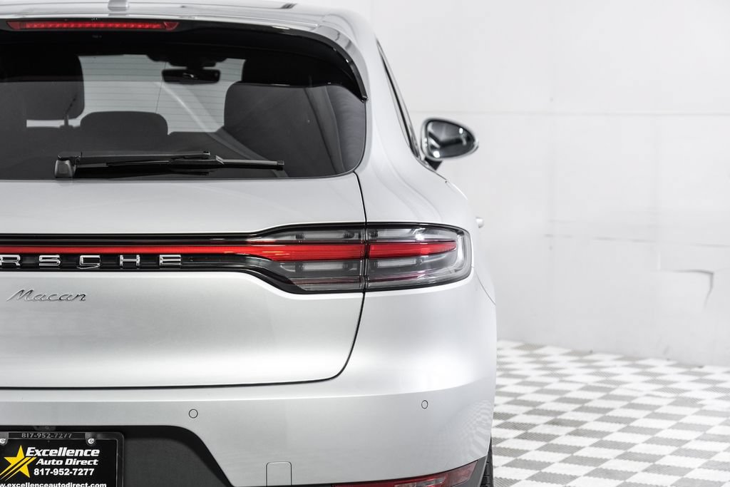 Used 2019 Porsche Macan w/ Premium Package AWD/4WD image 56