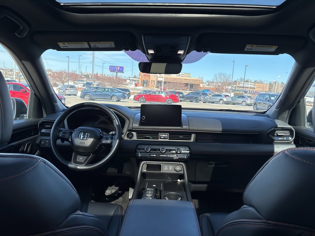 Used 2024 Honda Pilot TrailSport image 39