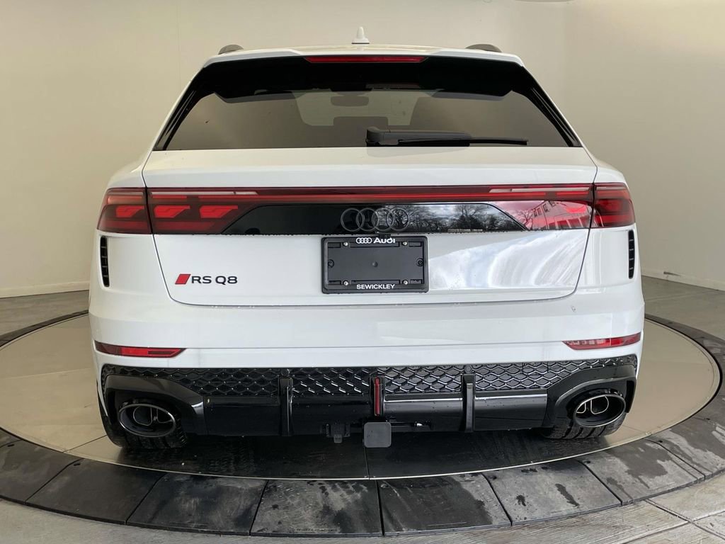 New 2026 Audi RS Q8 performance image 6