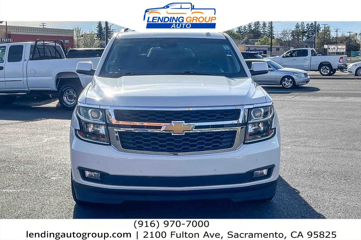 Used 2020 Chevrolet Suburban LT w/ Luxury Package image 6