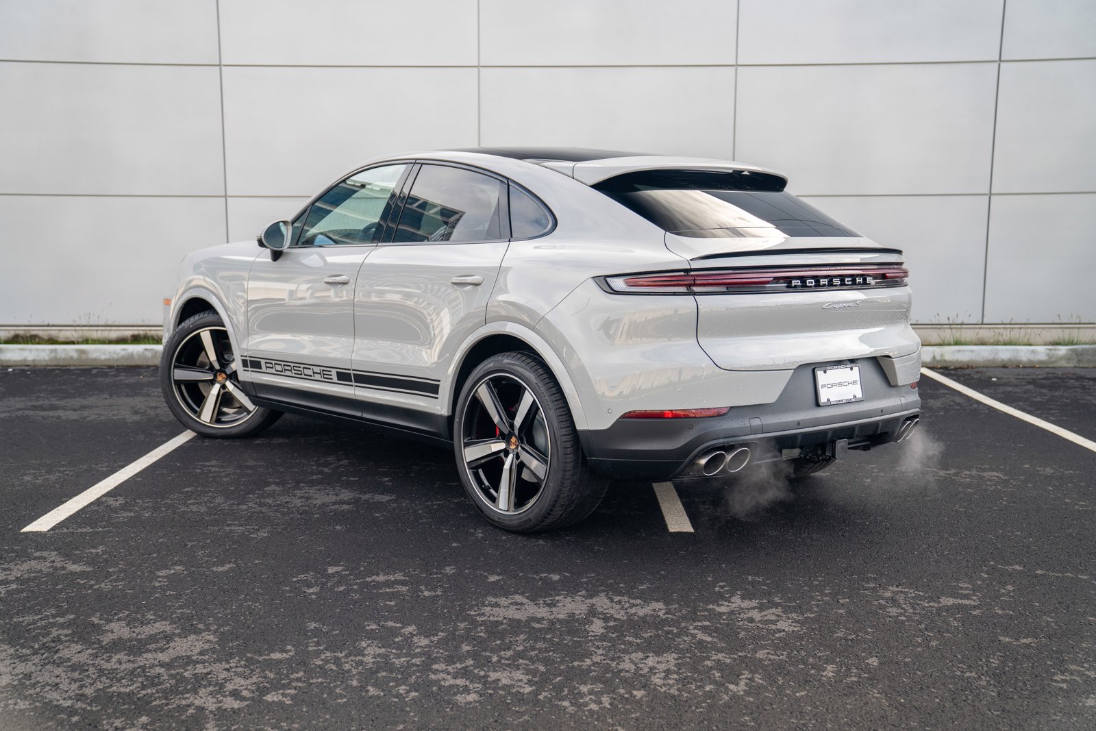 New 2026 Porsche Cayenne S AWD/4WD image 3