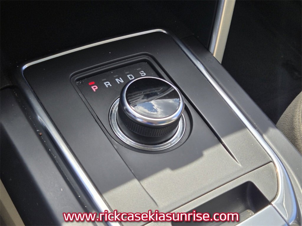 Used 2019 Land Rover Discovery Sport image 26