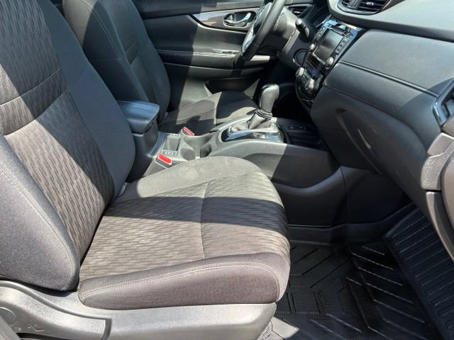 Used 2019 Nissan Rogue S AWD/4WD image 19