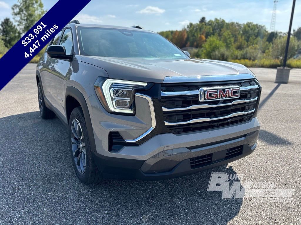 Used 2026 GMC Terrain Elevation w/ Elevation Premium Package image 8