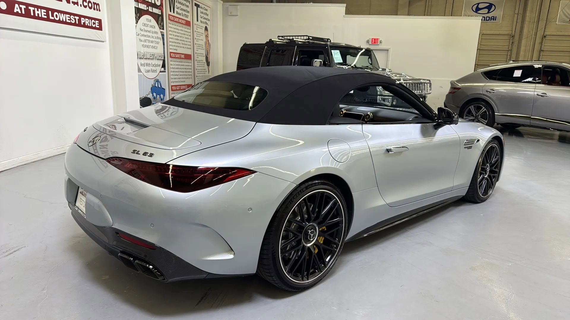 Used 2022 Mercedes-Benz SL 63 AMG 4MATIC image 29