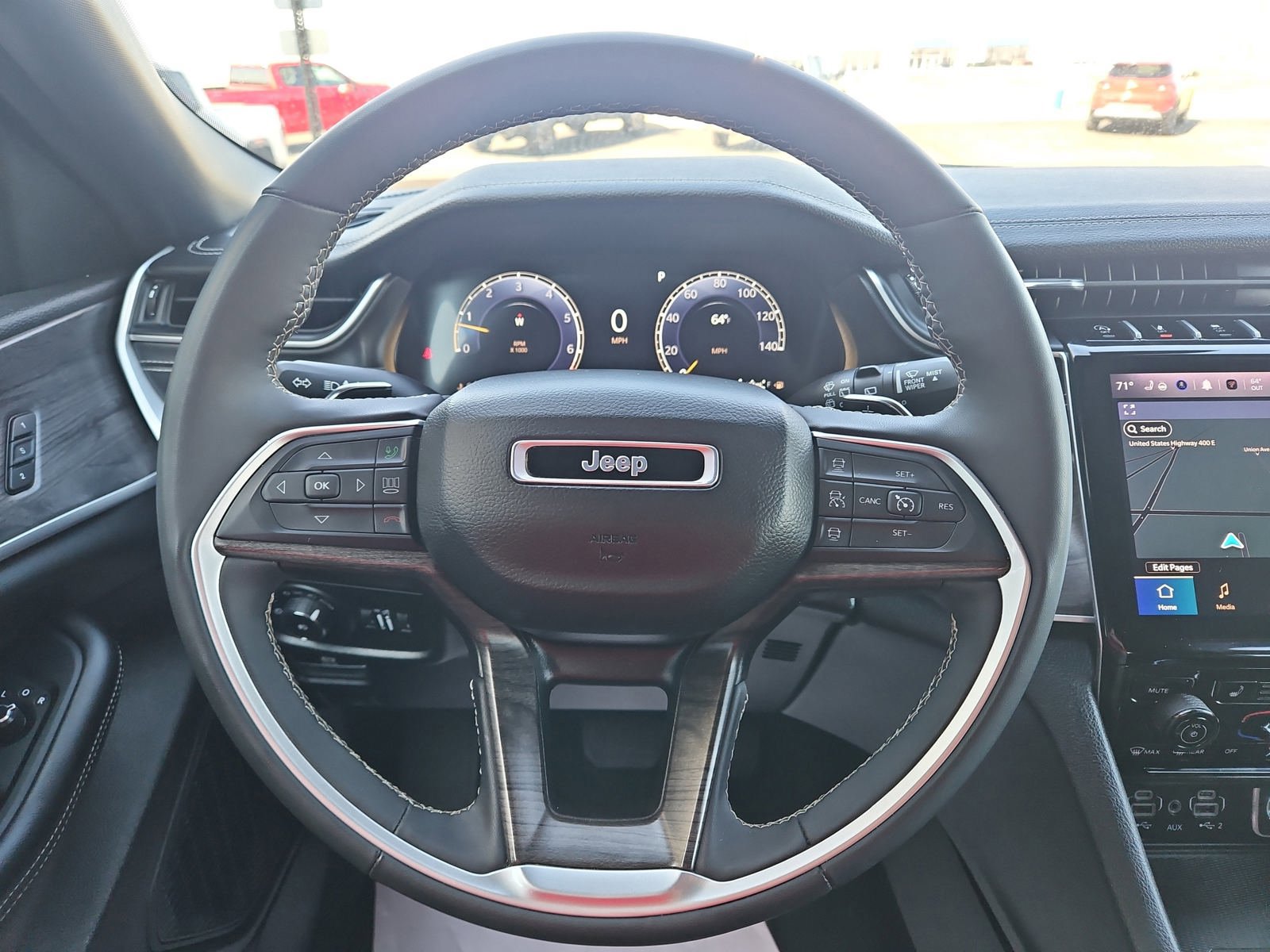 Used 2024 Jeep Grand Cherokee L Limited w/ Luxury Tech Group II AWD/4WD image 13