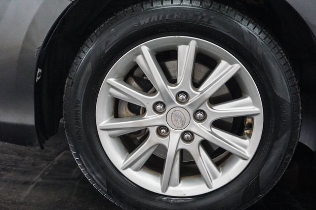 Used 2013 Toyota Camry LE image 4