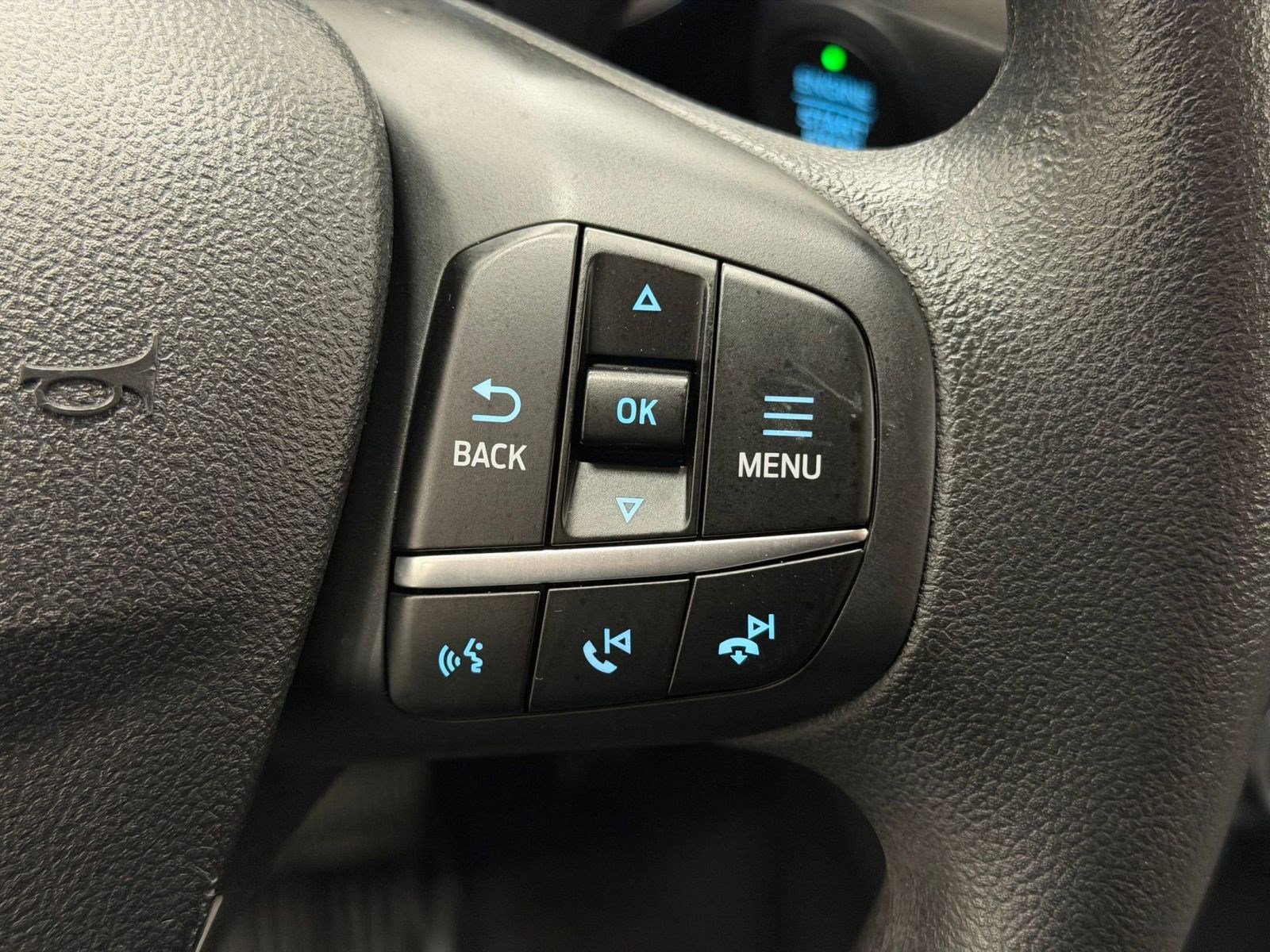 Used 2022 Ford Escape SE image 22