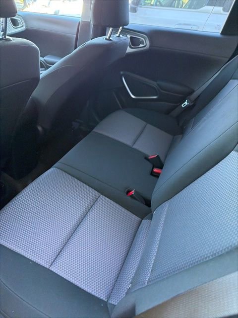 Used 2025 Kia Soul LX image 9