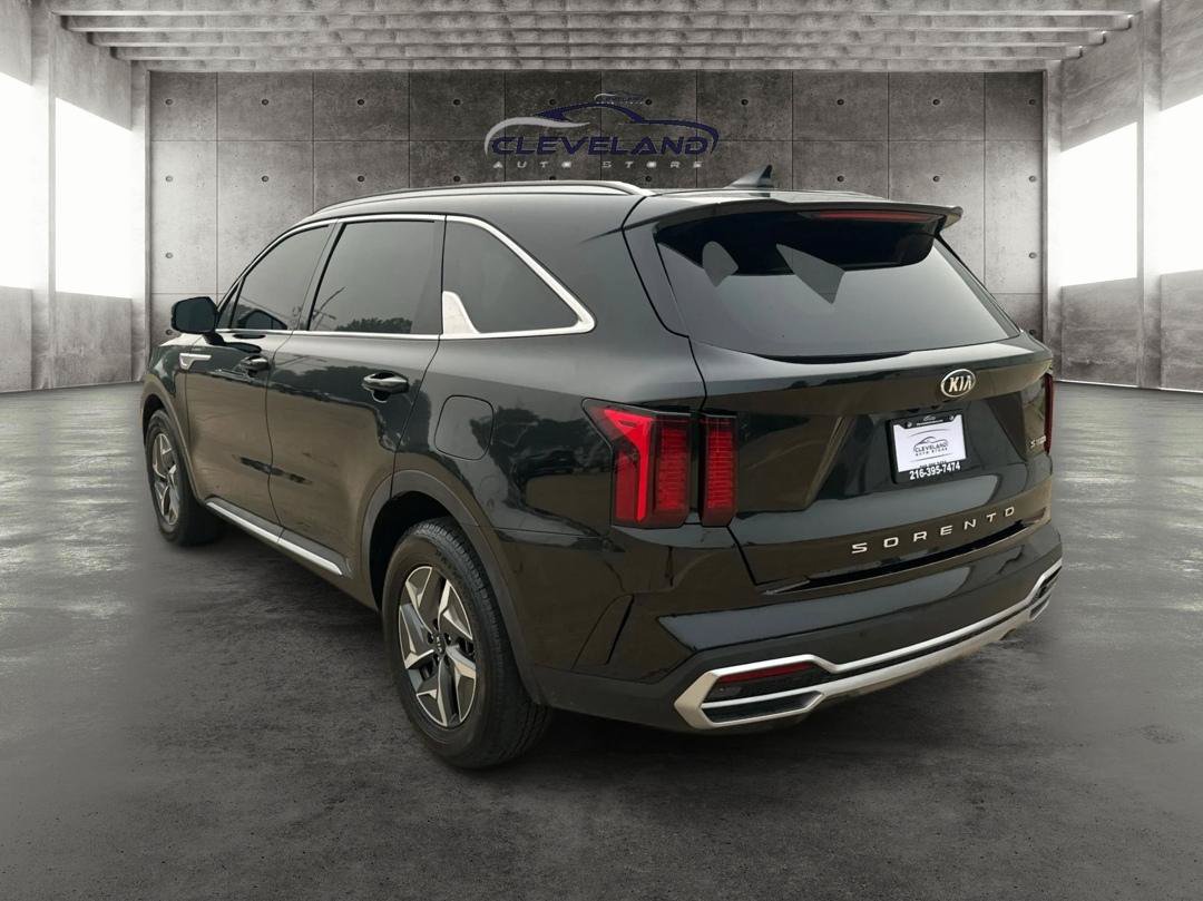 Used 2021 Kia Sorento S FWD image 5
