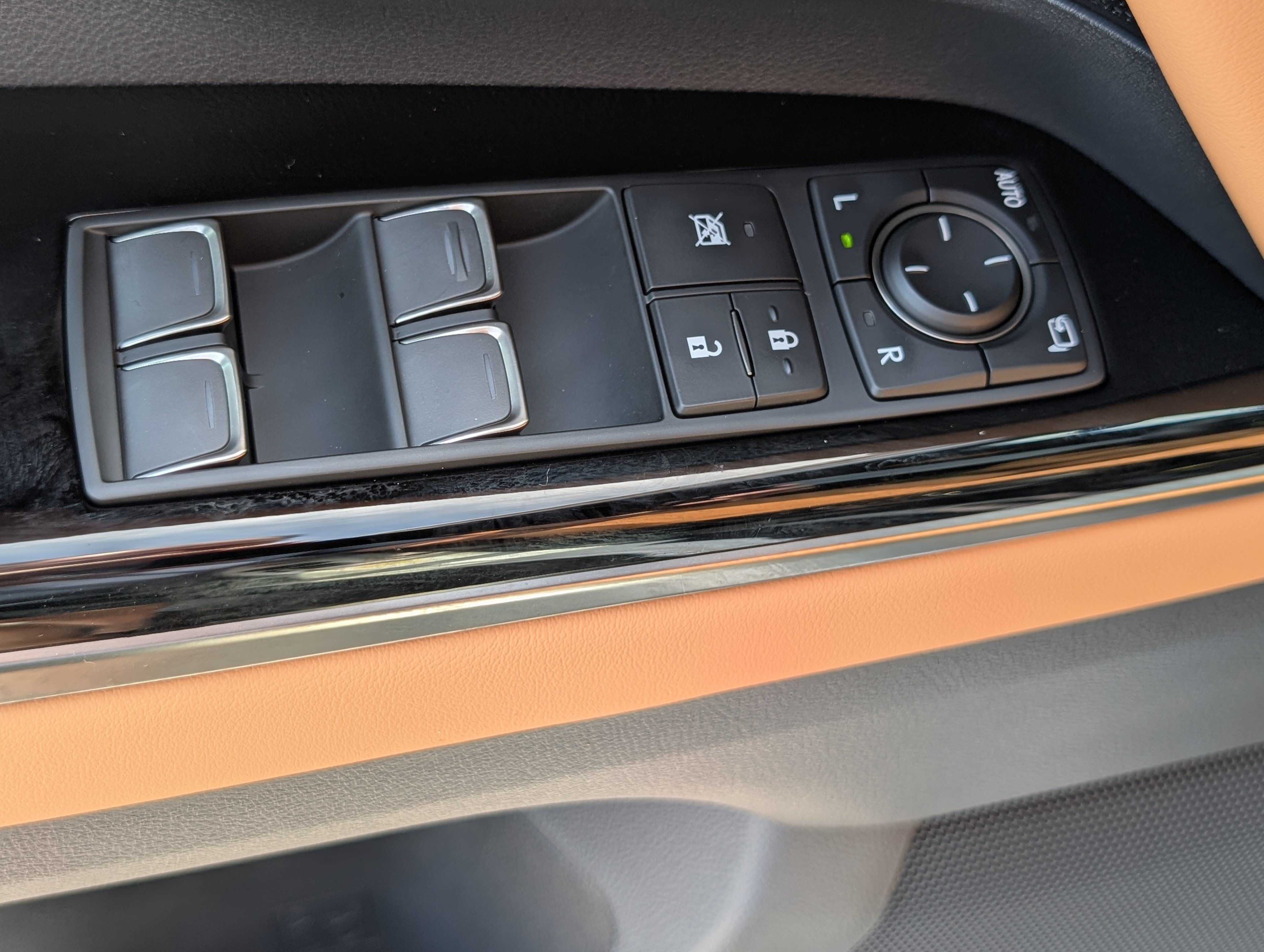 New 2026 Lexus LX 600 4WD w/ Luxury Package image 18