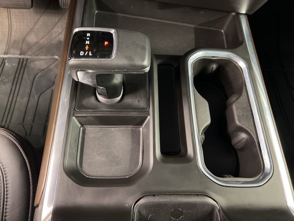 Used 2024 Chevrolet Silverado 1500 High Country w/ High Country Premium Package image 14