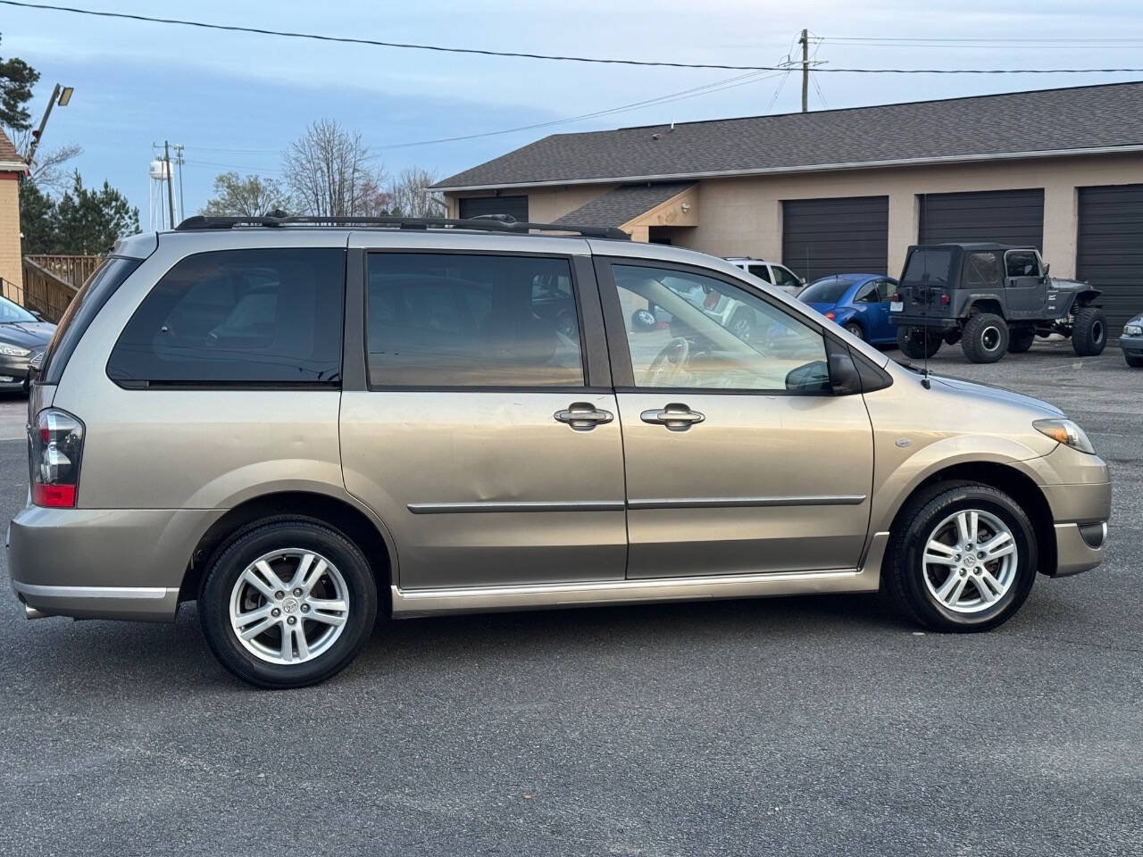 Used 2006 MAZDA MPV LX w/ LX Plus Pkg FWD image 7