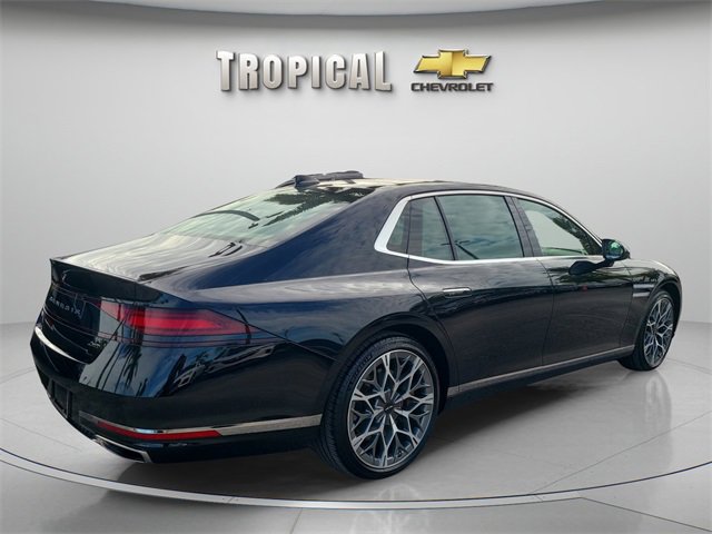Used 2025 Genesis G90 3.5T image 5