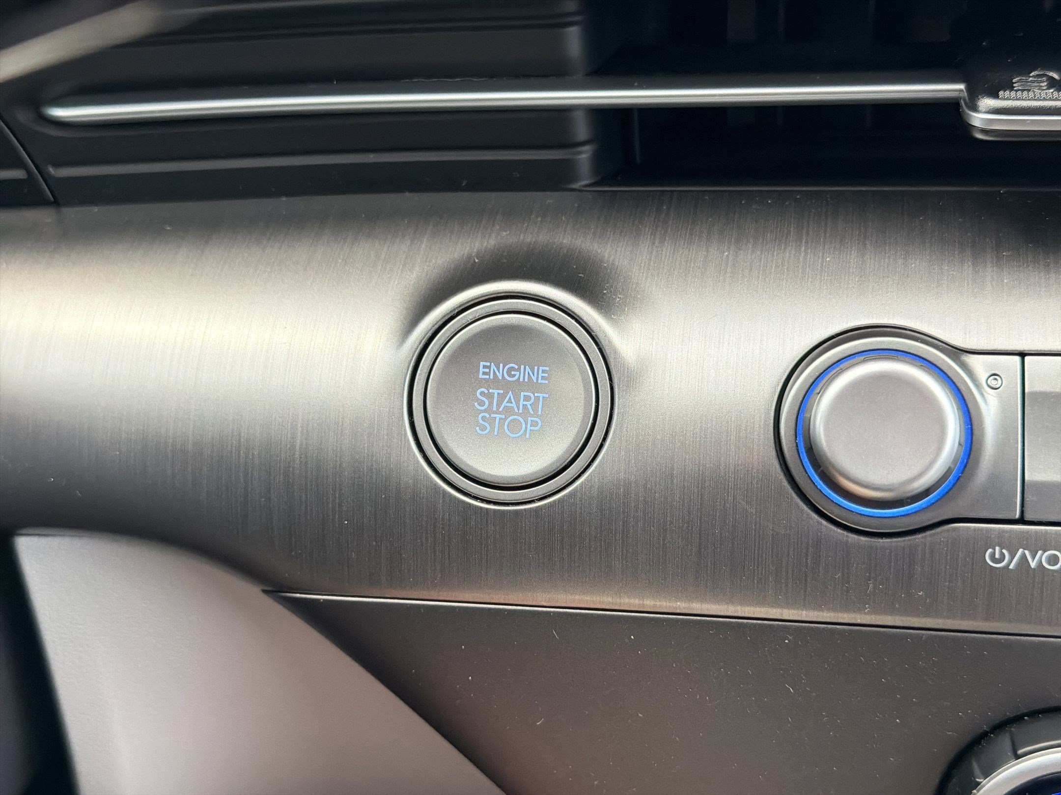 Used 2026 Hyundai Kona SE image 25