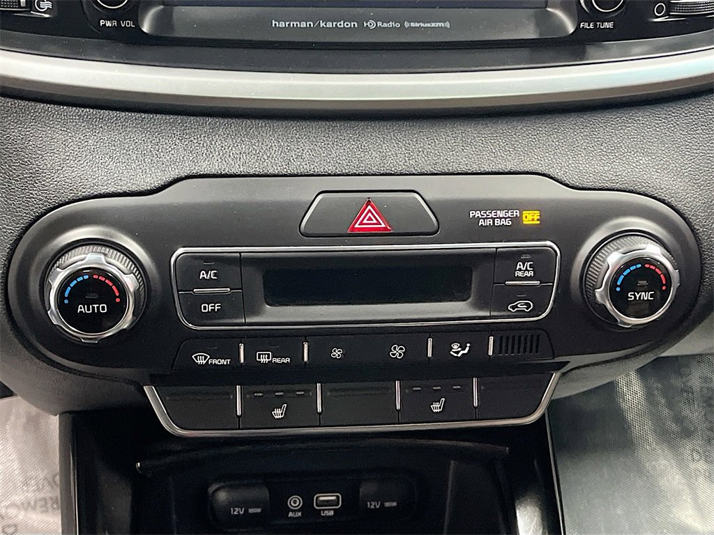 Used 2020 Kia Sorento SX image 16