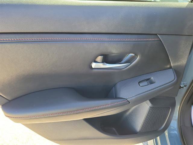 Certified 2025 Nissan Sentra SR w/ SR Premium Package image 17